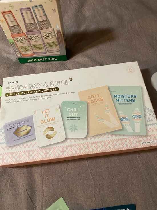 Huge Skin Care Lot - Picture 4 of 5